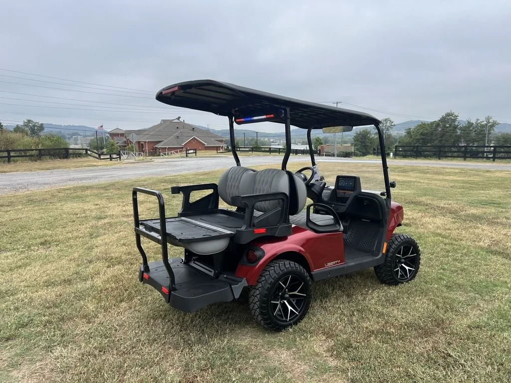 2027 E-Z-GO Liberty photo 5
