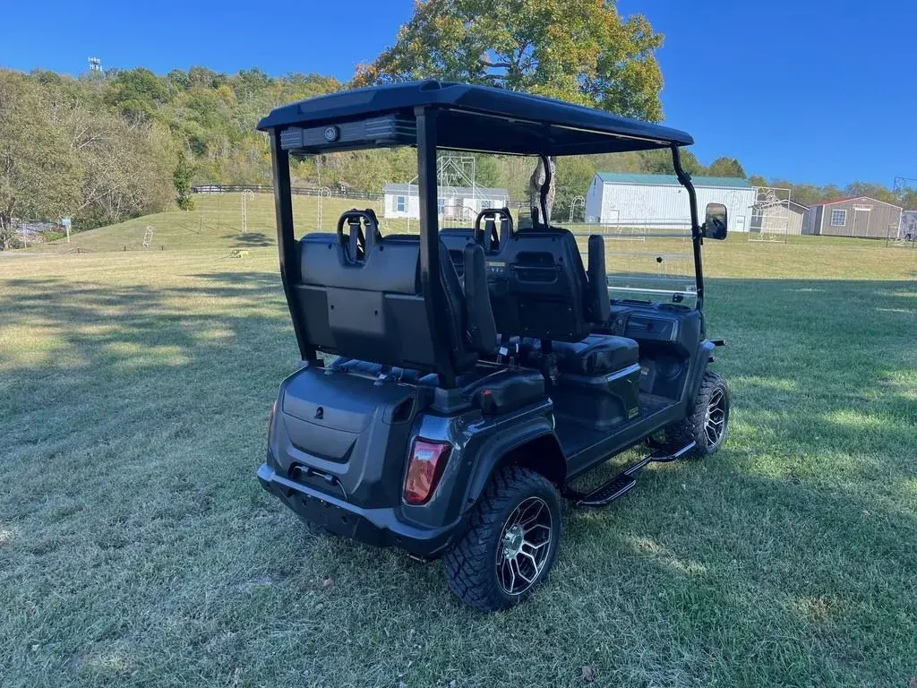 2027 Evolution D5 Maverick photo 5