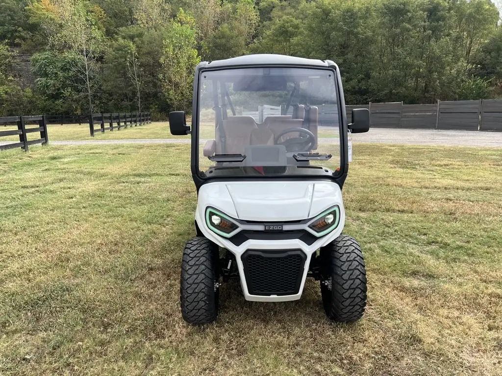 2027 E-Z-GO Liberty photo 8