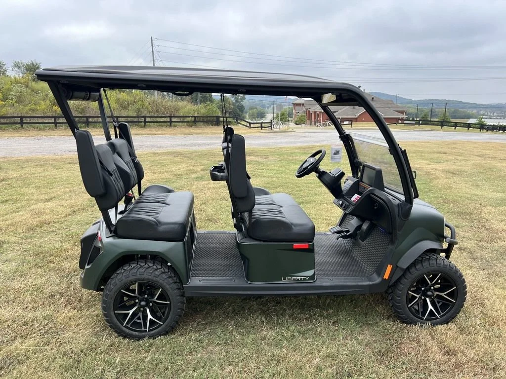 2027 E-Z-GO Liberty photo 6
