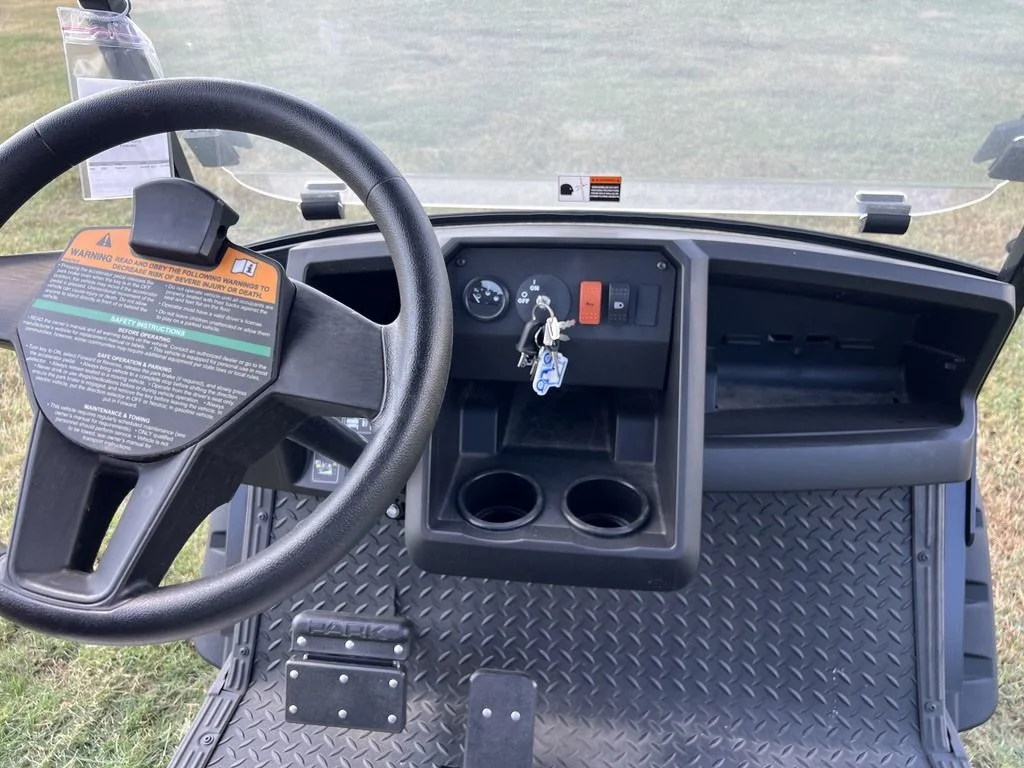 2026 Cushman Hauler 800X photo 10