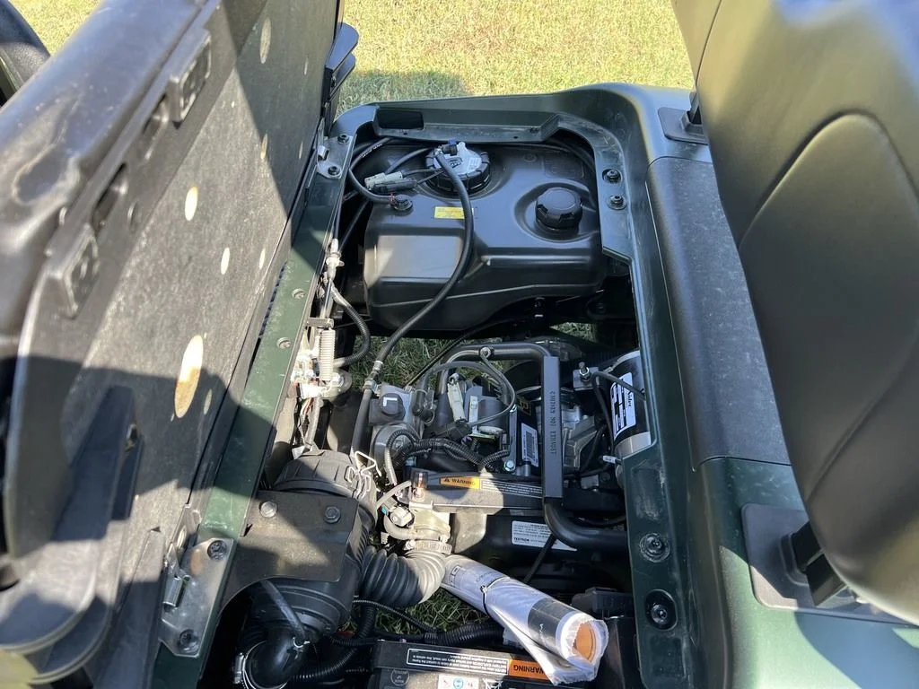2027 E-Z-GO RXV 4 Valor S + 13.5 Gas Matte Green photo 9