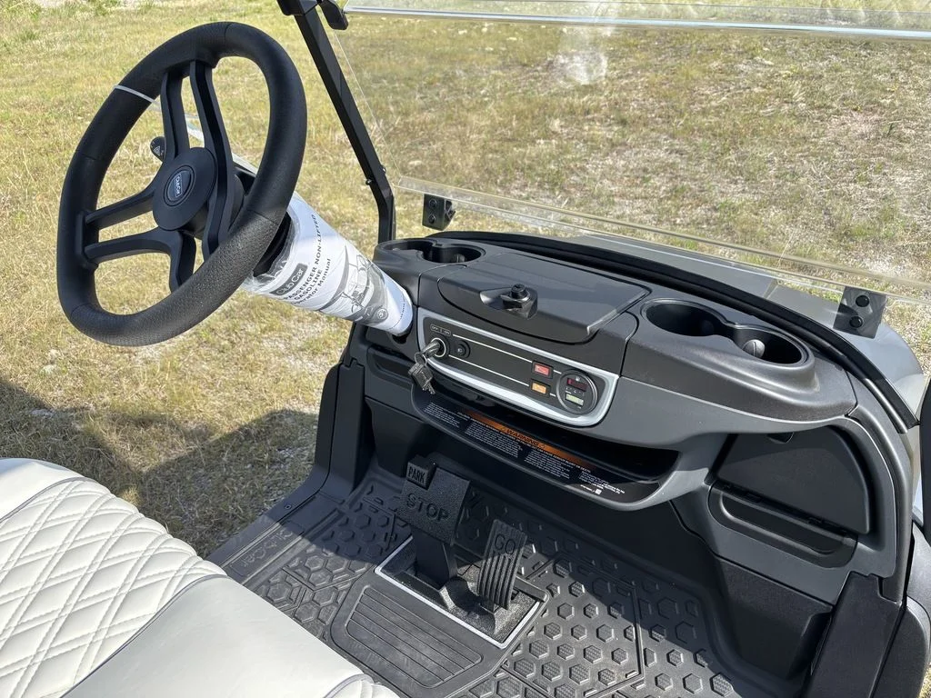 2027 Club Car Onward 4 Passenger photo 9