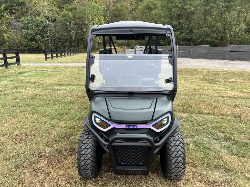 2027 E-Z-GO Liberty photo 8