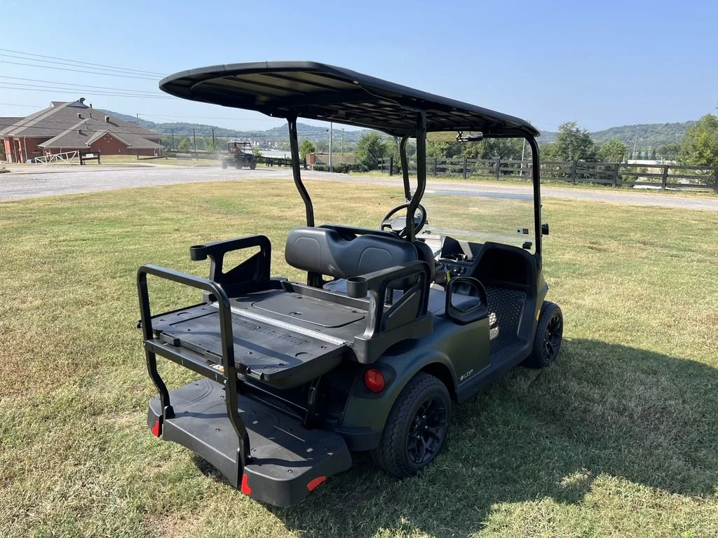 2027 E-Z-GO RXV 4 Valor S + 13.5 Gas Matte Green photo 5