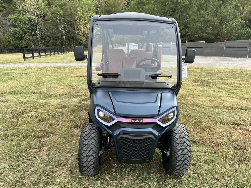 2027 E-Z-GO Liberty photo 8