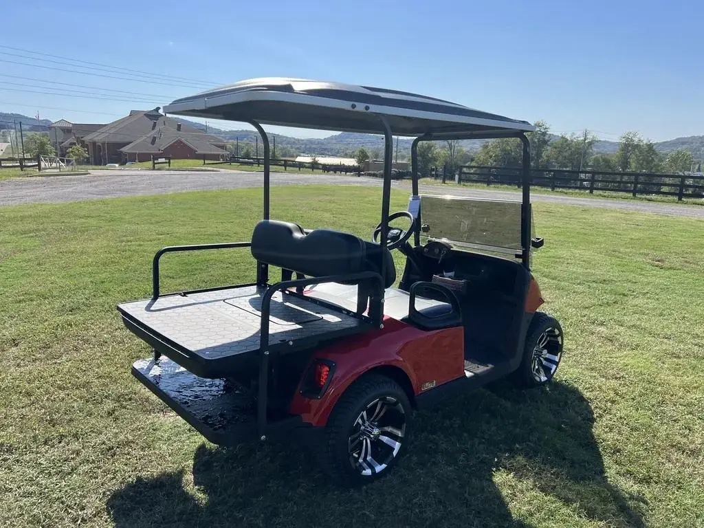 2021 E-Z-GO RXV photo 5