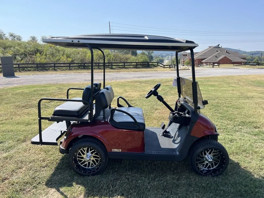 2021 E-Z-GO RXV photo 6