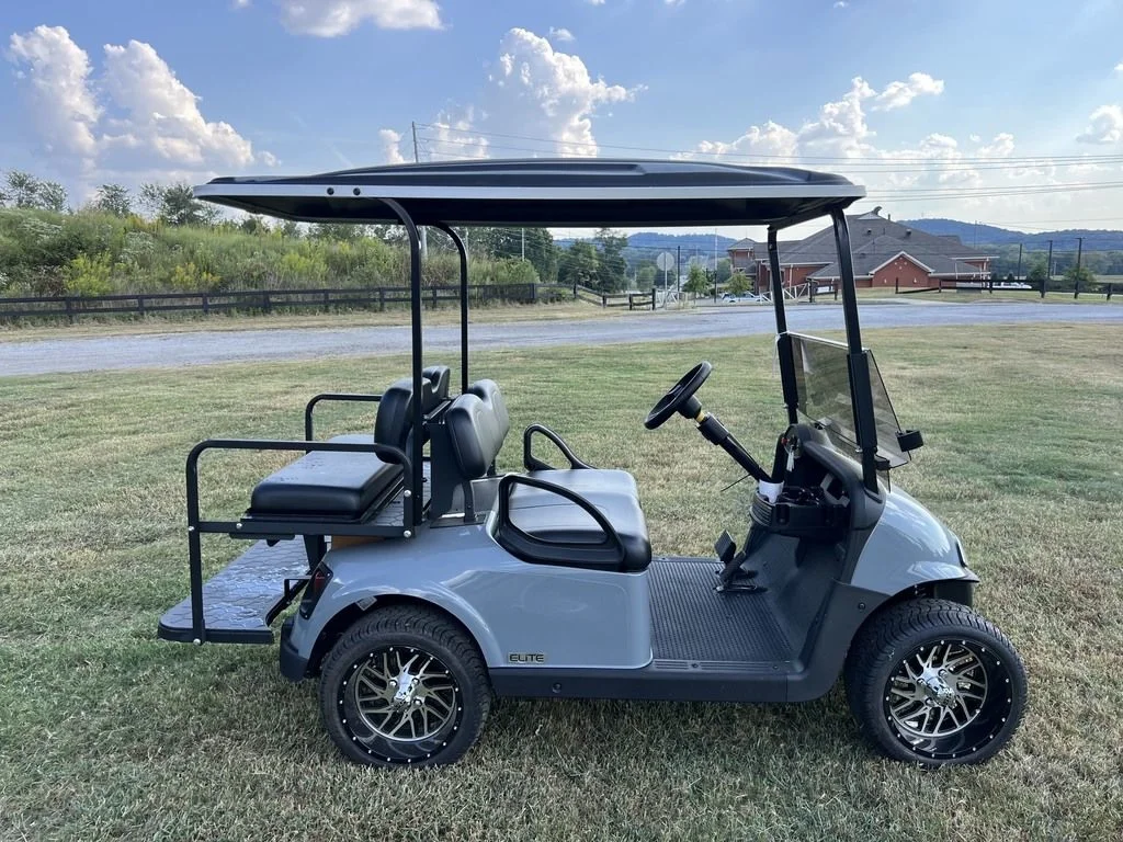 2021 E-Z-GO RXV photo 6