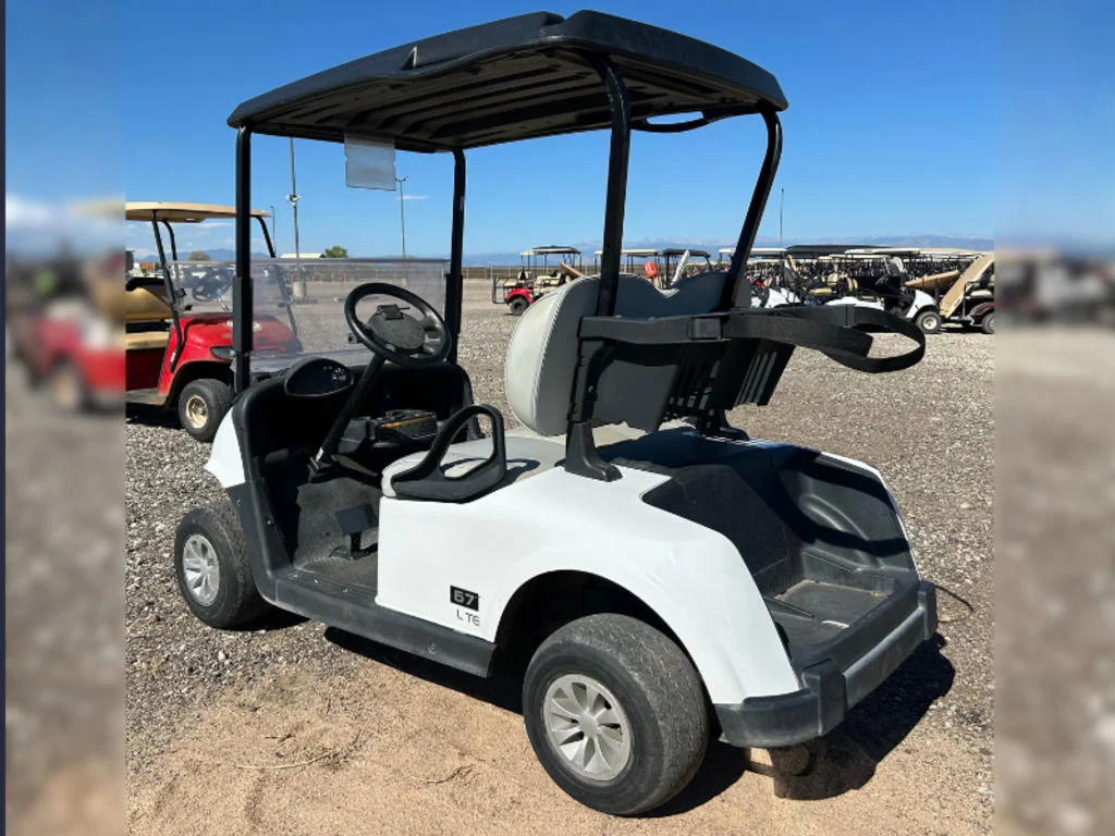 2021 E-Z-GO RXV ELiTE Lithium photo 2