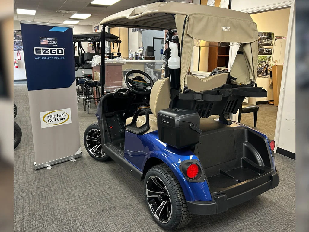 2023 E-Z-GO RXV ELiTE Lithium photo 3
