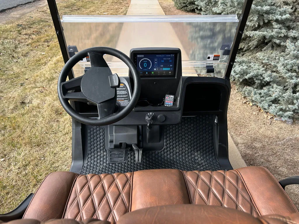 2026 E-Z-GO Freedom ELiTE Lithium photo 4