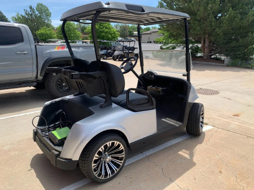 2022 E-Z-GO RXV ELiTE Lithium photo 4