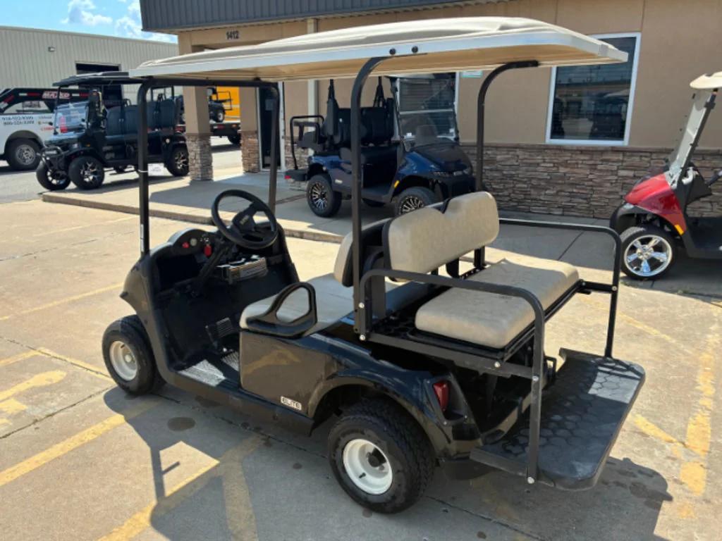 2021 E-Z-GO RXV ELiTE Lithium photo 2