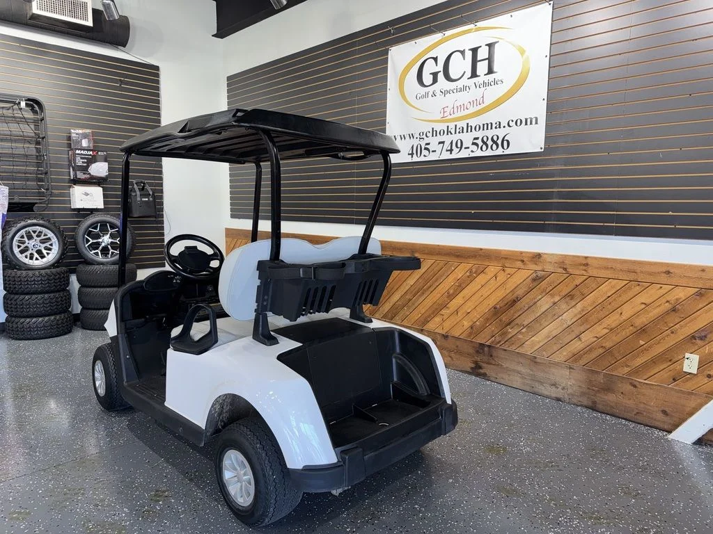 2021 E-Z-GO RXV ELiTE Lithium photo 3