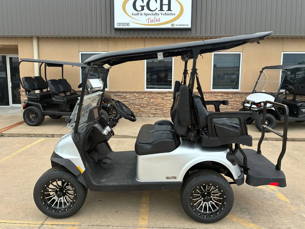 2026 E-Z-GO RXV ELiTE Lithium photo 2