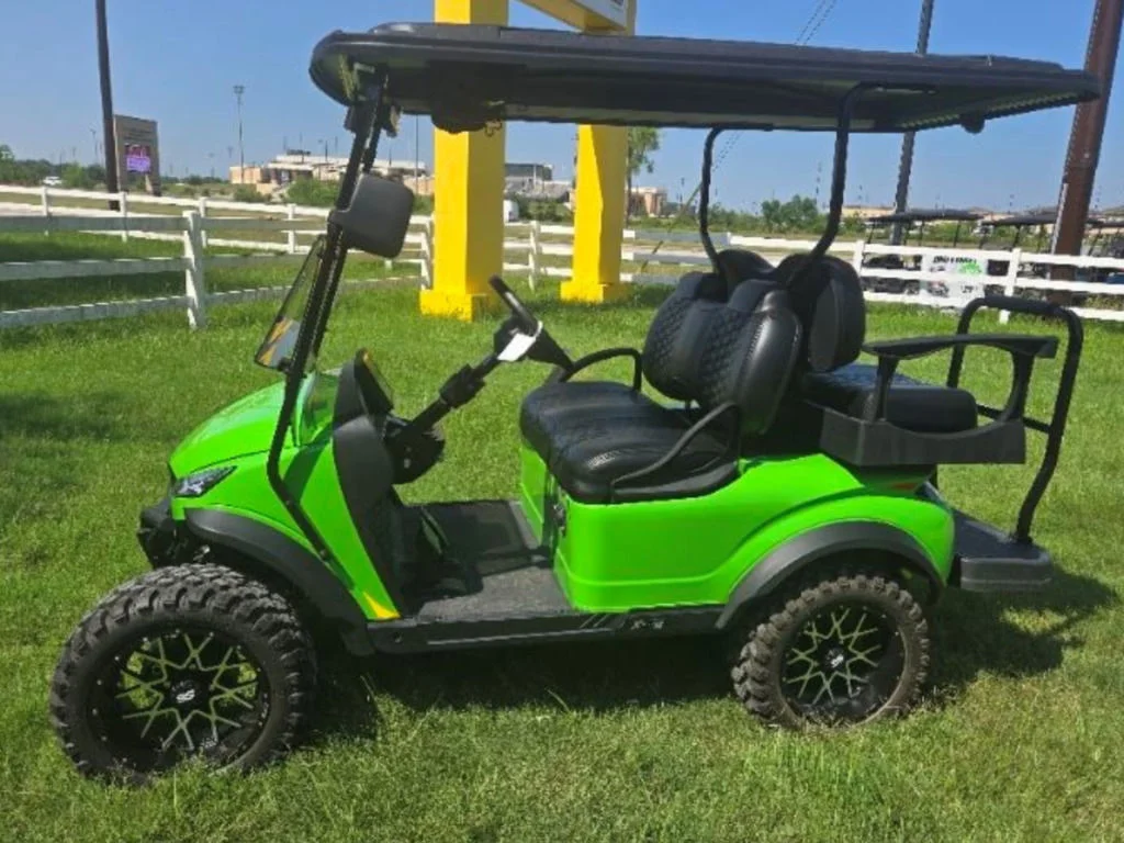 2024 Madjax X-Series 4 Passenger Lifted photo 2