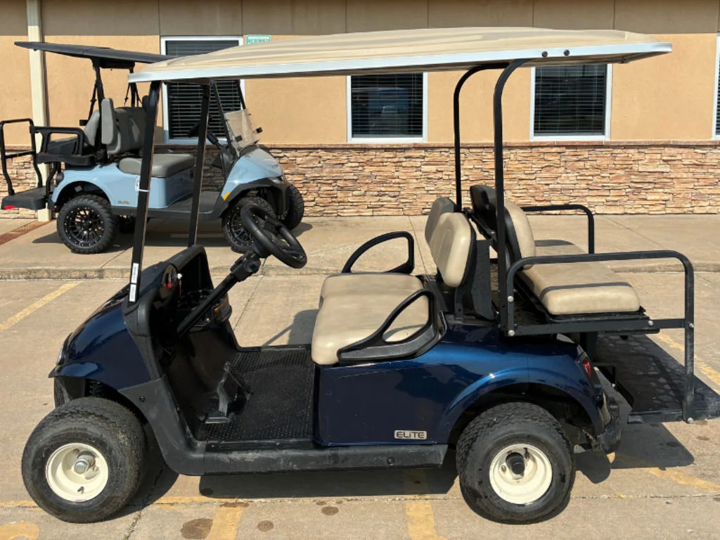 2021 E-Z-GO RXV ELiTE Lithium photo 3