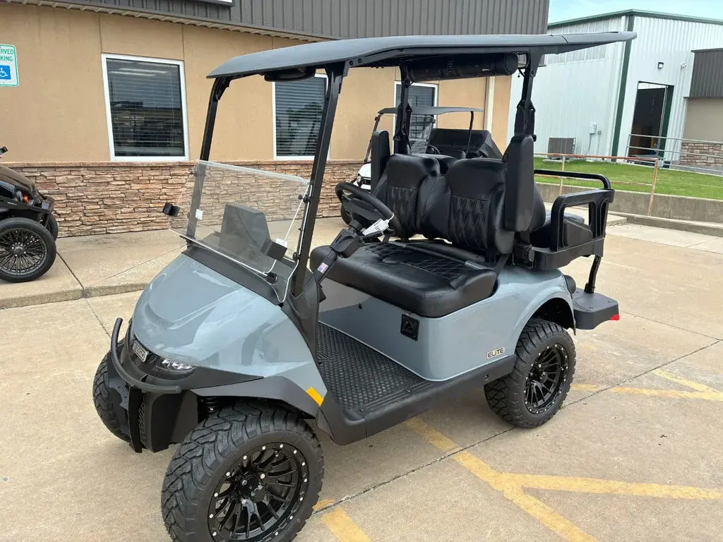 2026 E-Z-GO RXV ELiTE Lithium photo 1