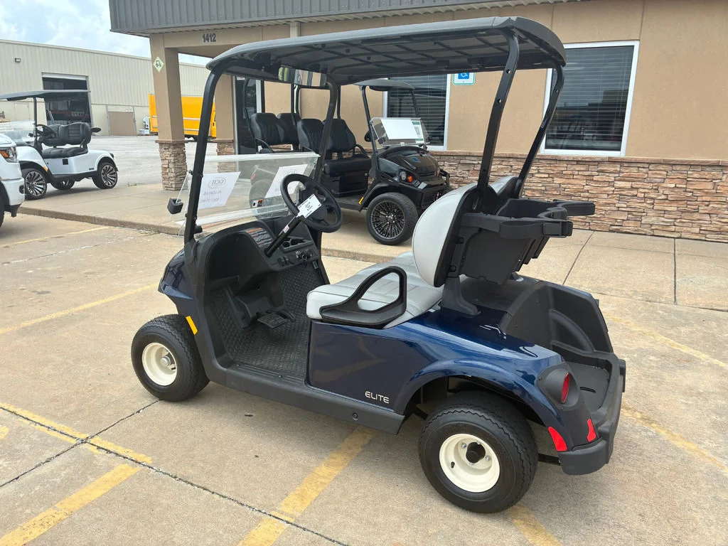 2025 E-Z-GO Freedom photo 2