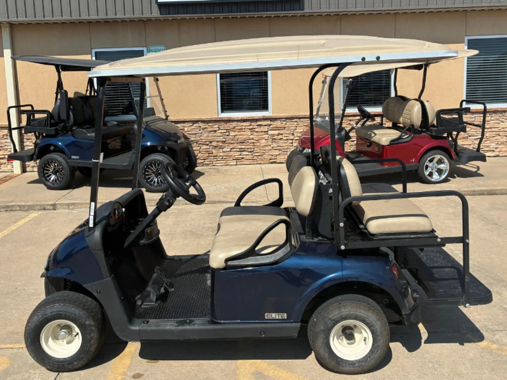2021 E-Z-GO RXV ELiTE Lithium photo 2