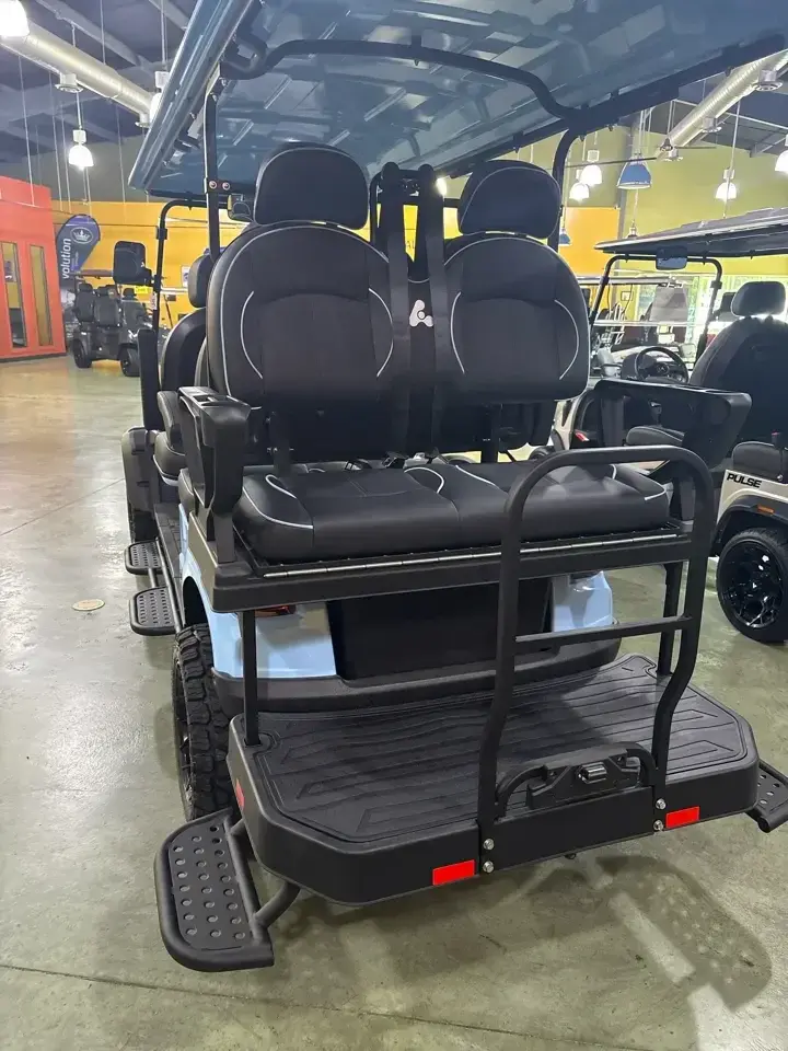 2027 Active EV Lifted Pulse 6PR 6PR photo 3