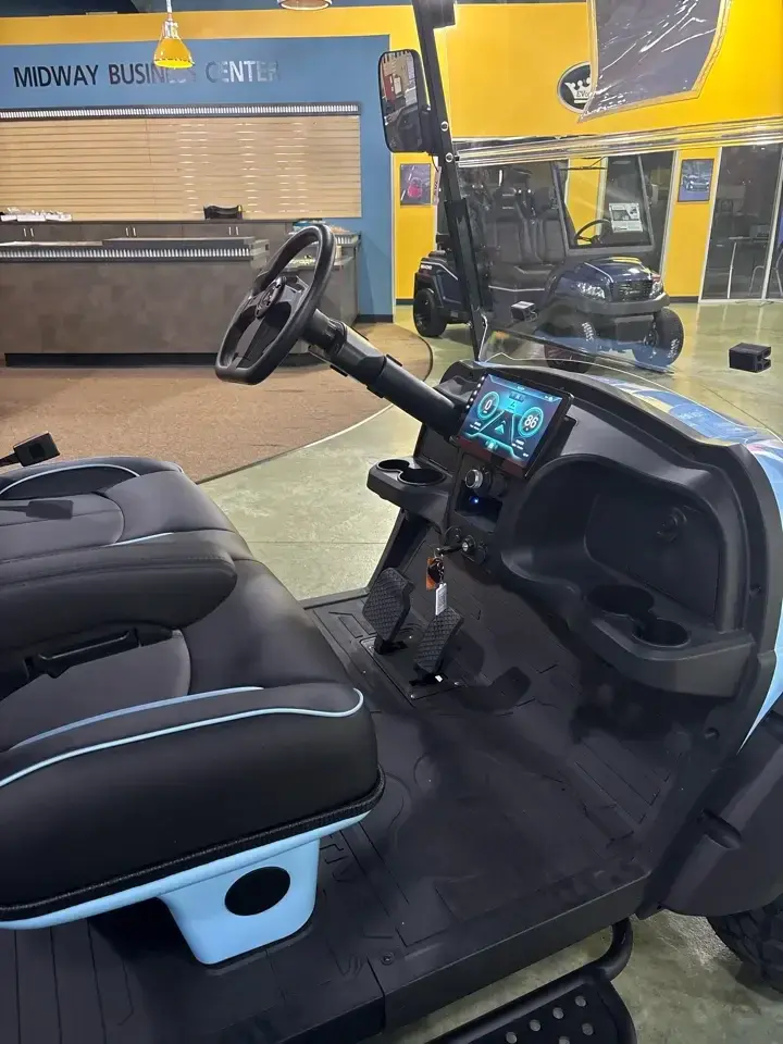 2027 Active EV Lifted Pulse 6PR 6PR photo 8