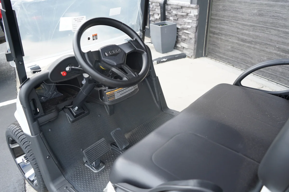 2021 E-Z-GO RXV ELiTE Lithium photo 5