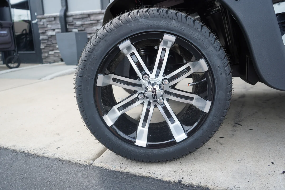 2021 E-Z-GO RXV ELiTE Lithium photo 4