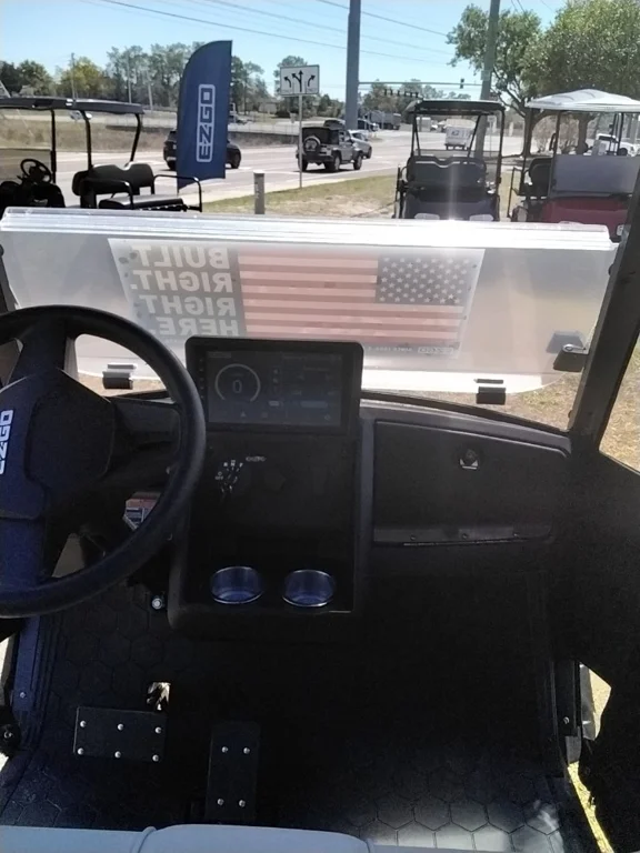 2026 E-Z-GO Liberty photo 3