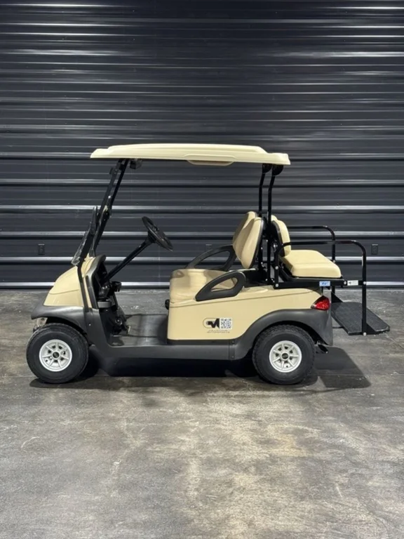 2012 Club Car Precedent Electric photo 3
