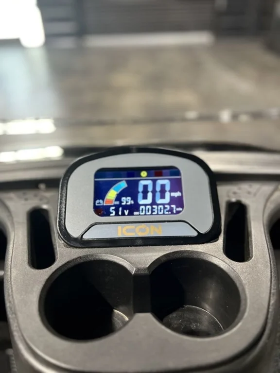 2023 ICON I60L photo 7