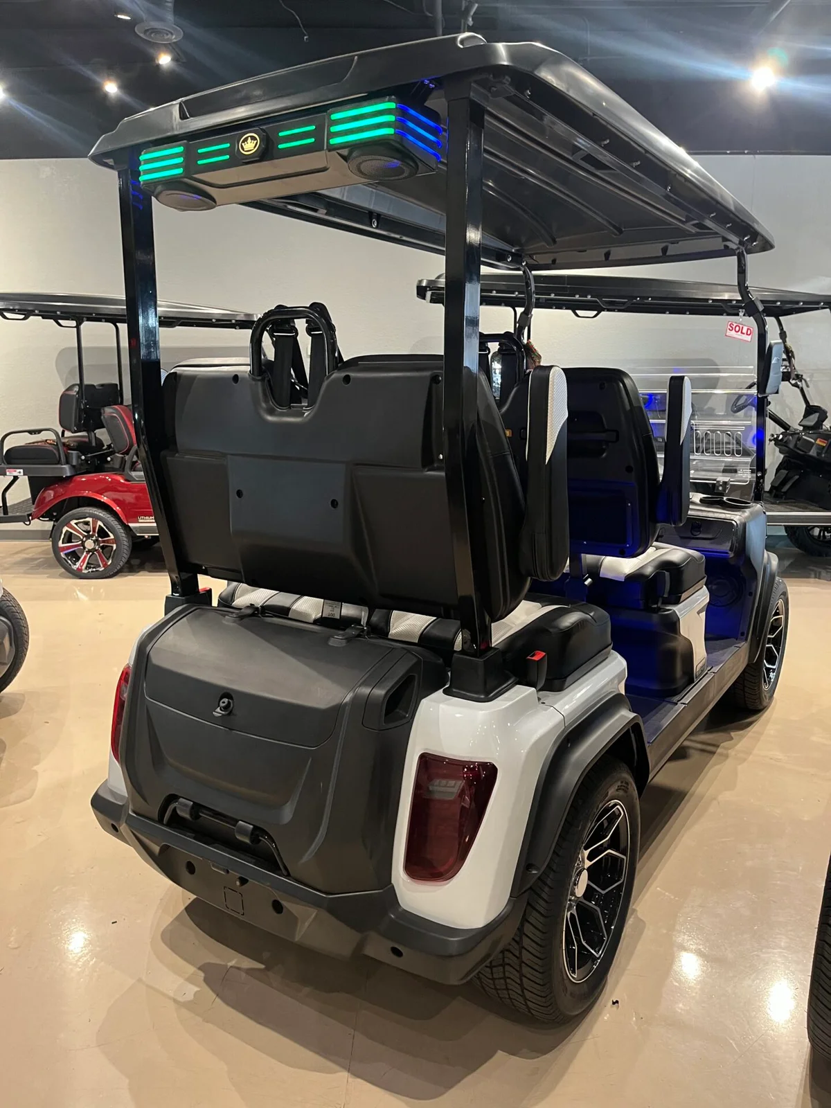 2027 Evolution D5 Ranger 4 PLUS WITH LITHIUM ION BATTERY, APPLE CARPLAY, ELECTRIC MOTOR BRAKE, AND MORE! photo 6