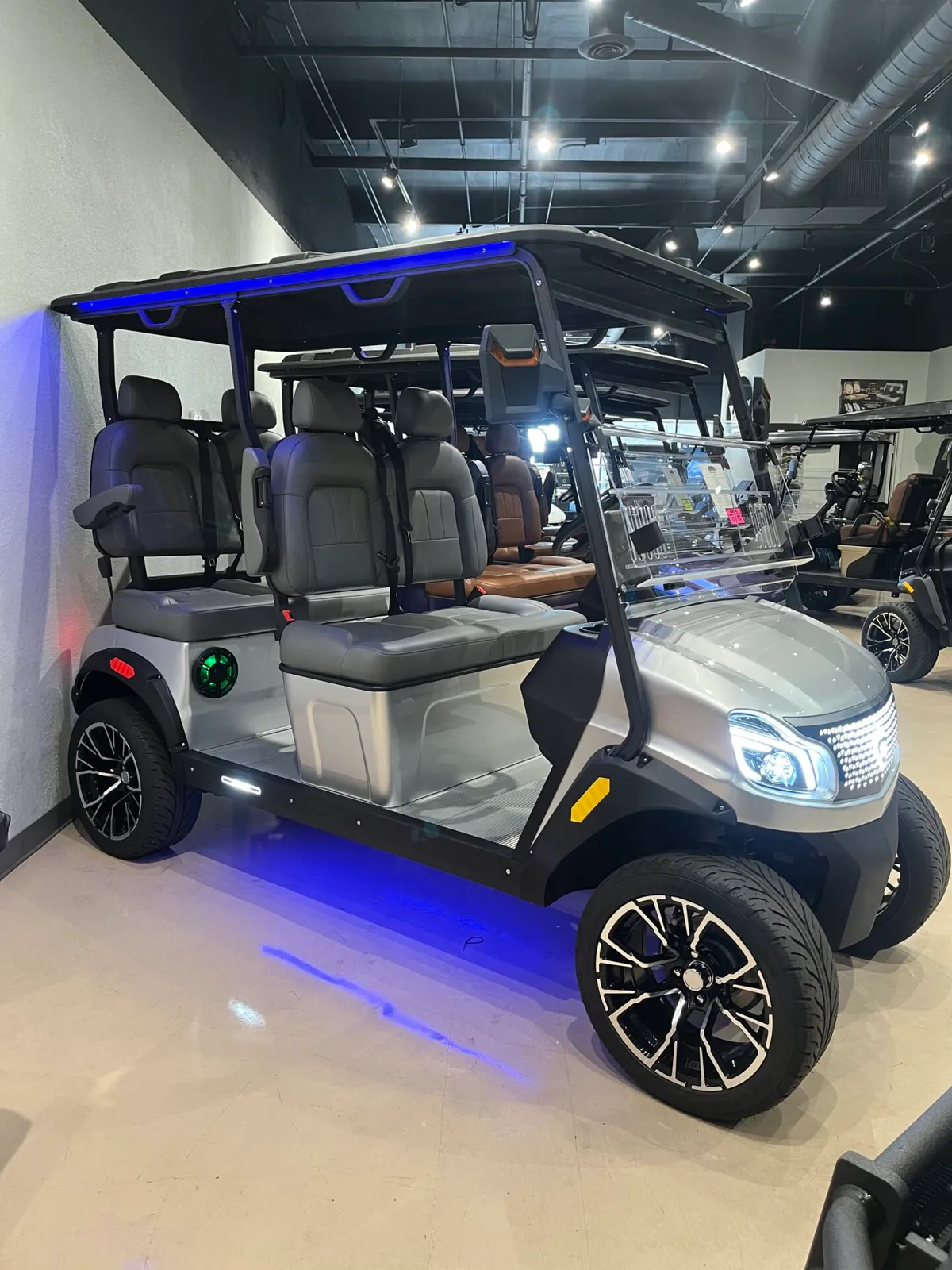 2026 Solana XA 4P 4P WITH 72V LITHIUM ION BATTERY, APPLE CARPLAY, LED, AND MORE! photo 14