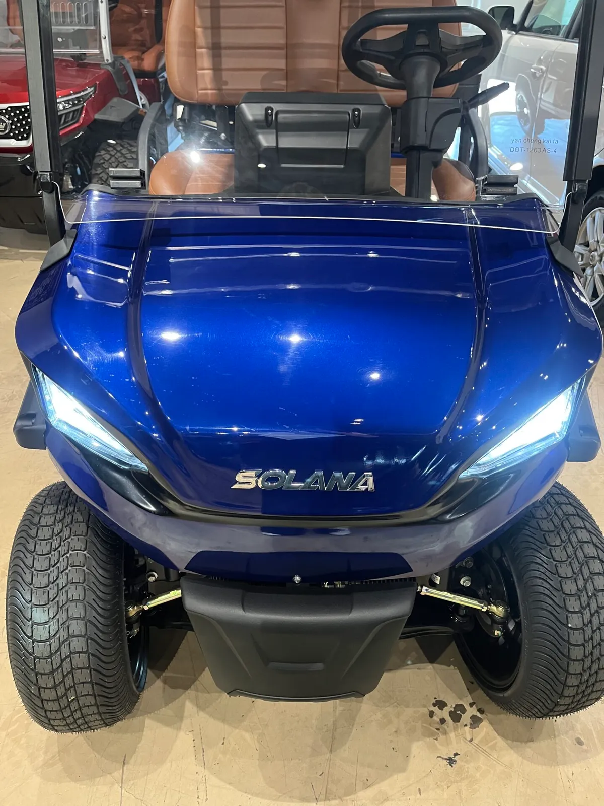 2026 Solana G WITH APPLE CARPLAY, GOLF ACCESSORIES, AND CUSTOM WHEELS AND TIRES photo 2