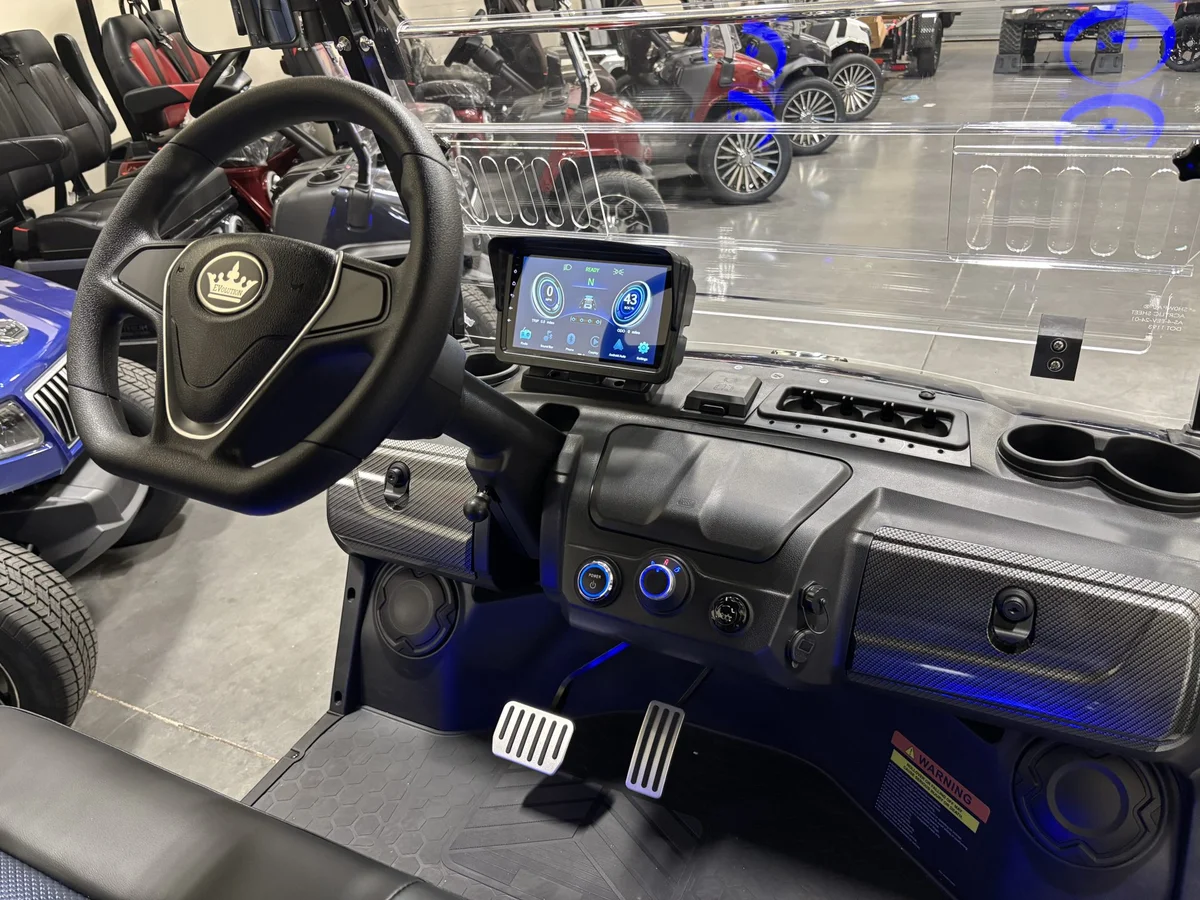 2027 Evolution D5 Ranger 4 PLUS WITH LITHIUM ION BATTERY, APPLE CARPLAY, ELECTRIC MOTOR BRAKE, AND MORE! photo 3
