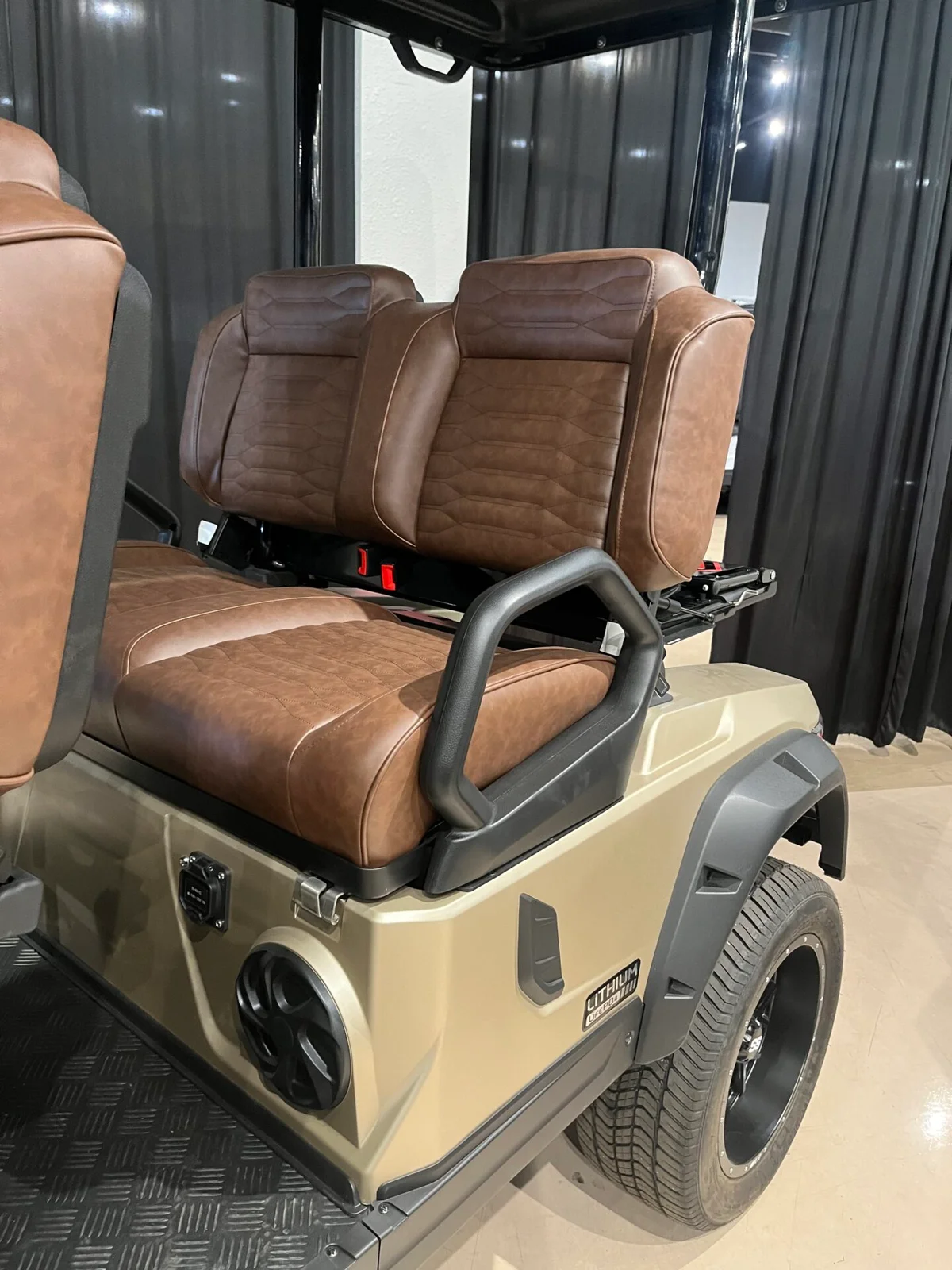 2026 Tara Summit Air 4 Road AIR 4+0 WITH 160AH BATTERY, CUSTOM WHEELS AND TIRES, AND COLLAPSABLE REAR STORAGE photo 8