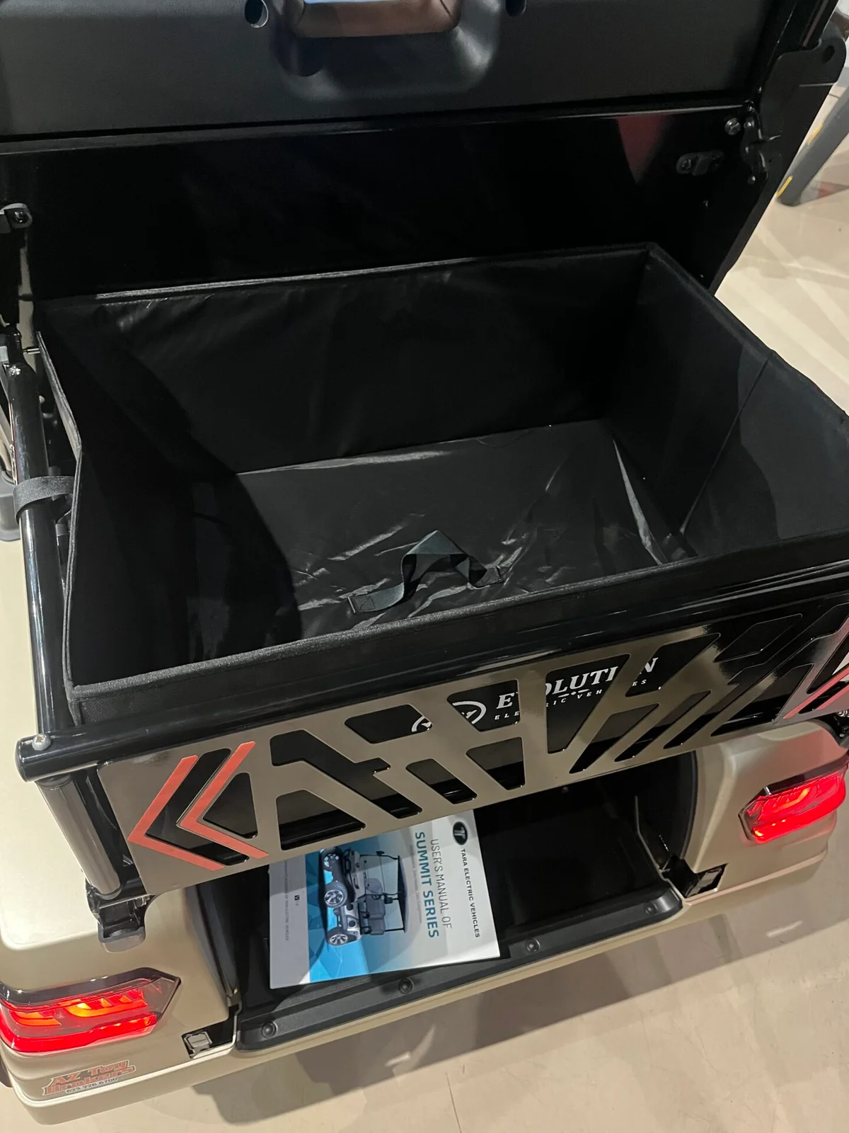 2026 Tara Summit Air 4 Road AIR 4+0 WITH 160AH BATTERY, CUSTOM WHEELS AND TIRES, AND COLLAPSABLE REAR STORAGE photo 12