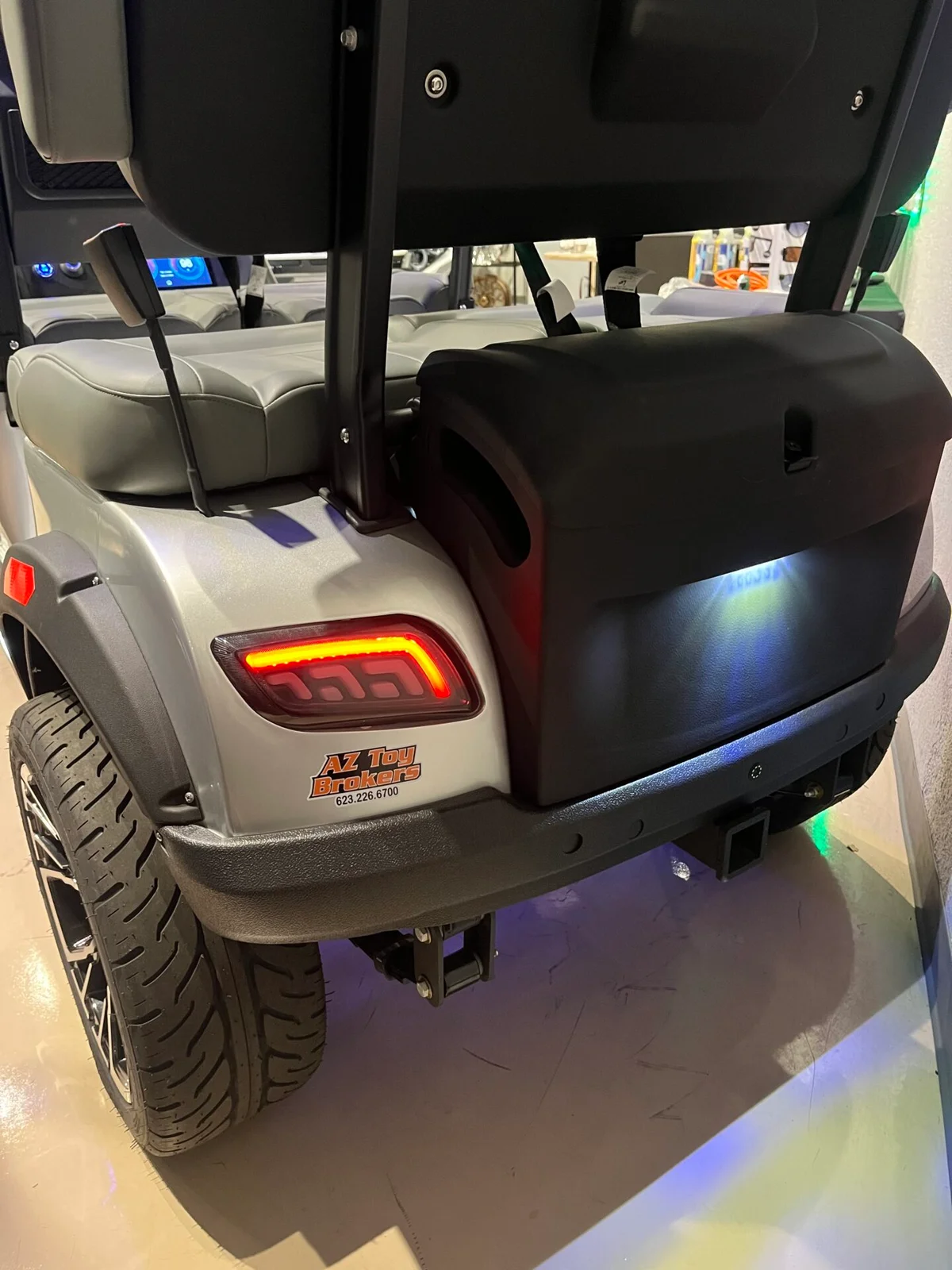 2026 Solana XA 4P 4P WITH 72V LITHIUM ION BATTERY, APPLE CARPLAY, LED, AND MORE! photo 9