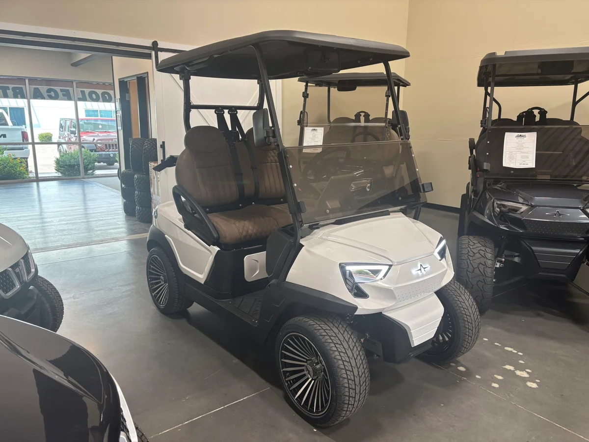 2026 Atlas 2P W105 Passenger Golf Cart With Apple Car Play photo 2