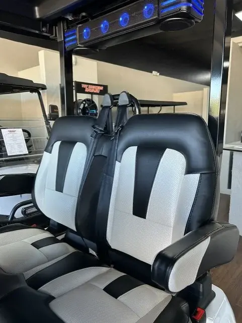 2027 Evolution D5 Maverick 4+2 photo 16