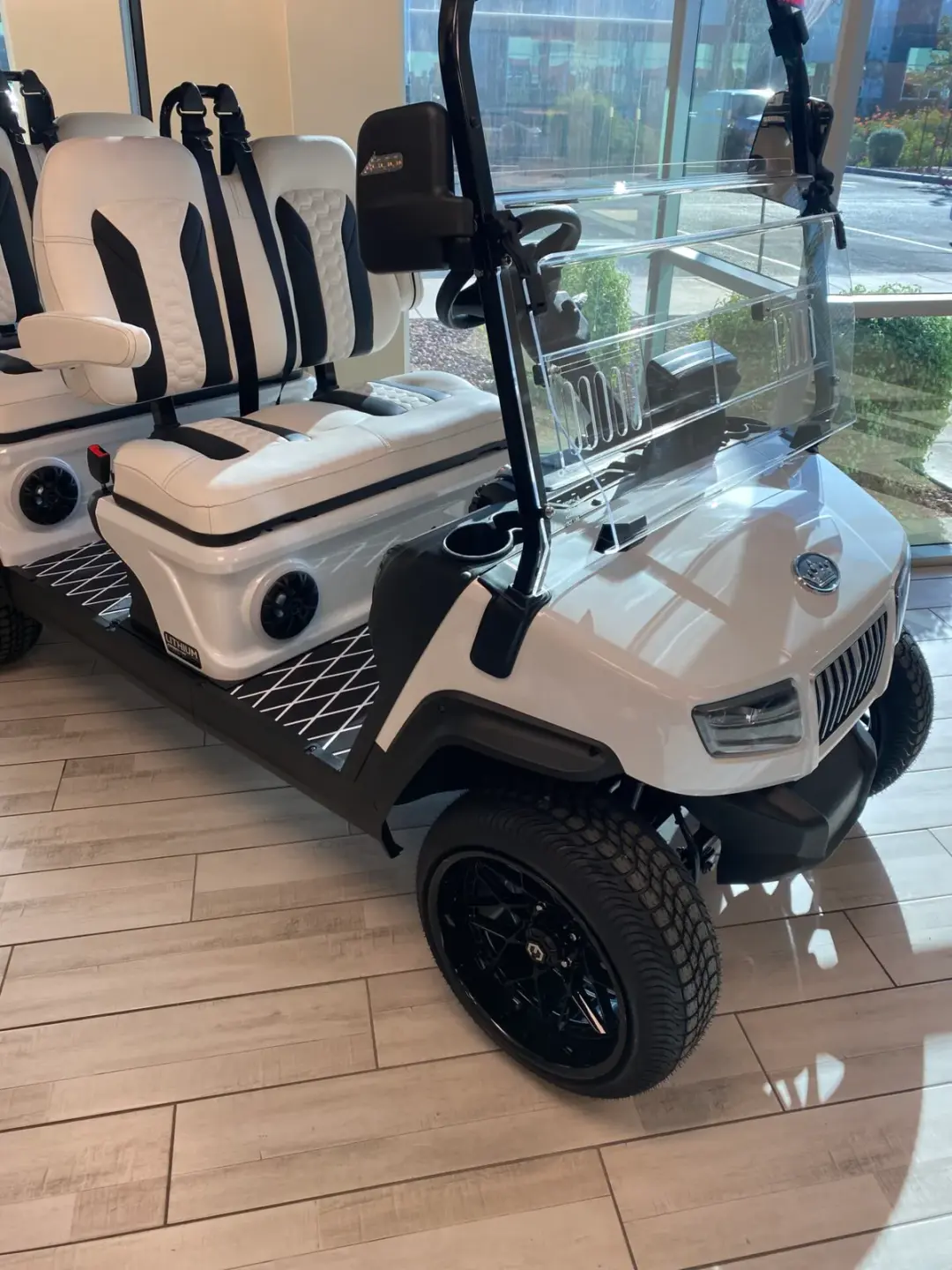 2027 Evolution D5 Ranger photo 2