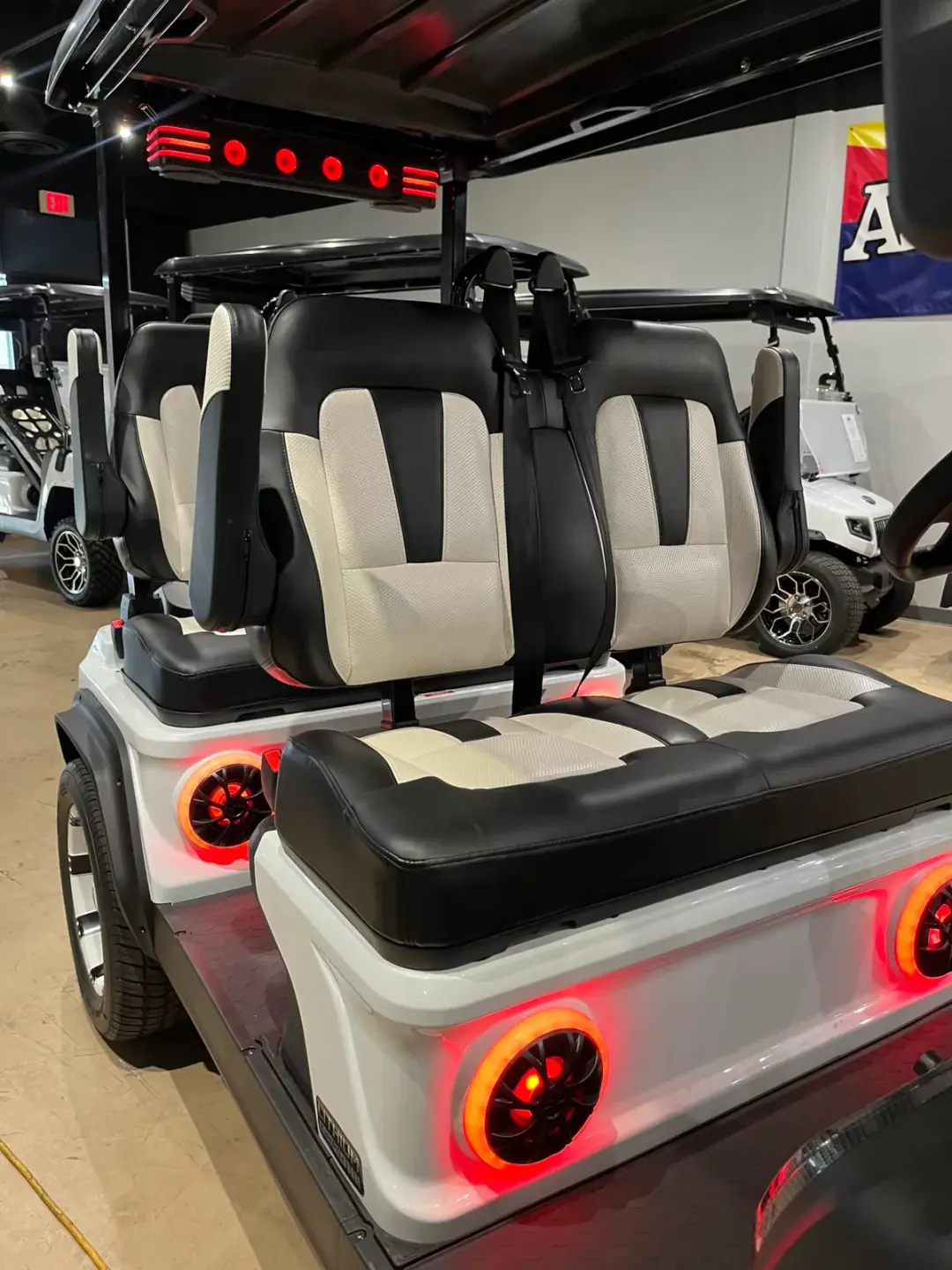 2027 Evolution D5 Ranger 4 PLUS WITH CUSTOM WHEELS, LITHIUM BATTERY, APPLE CARPLAY, AND MORE! photo 7