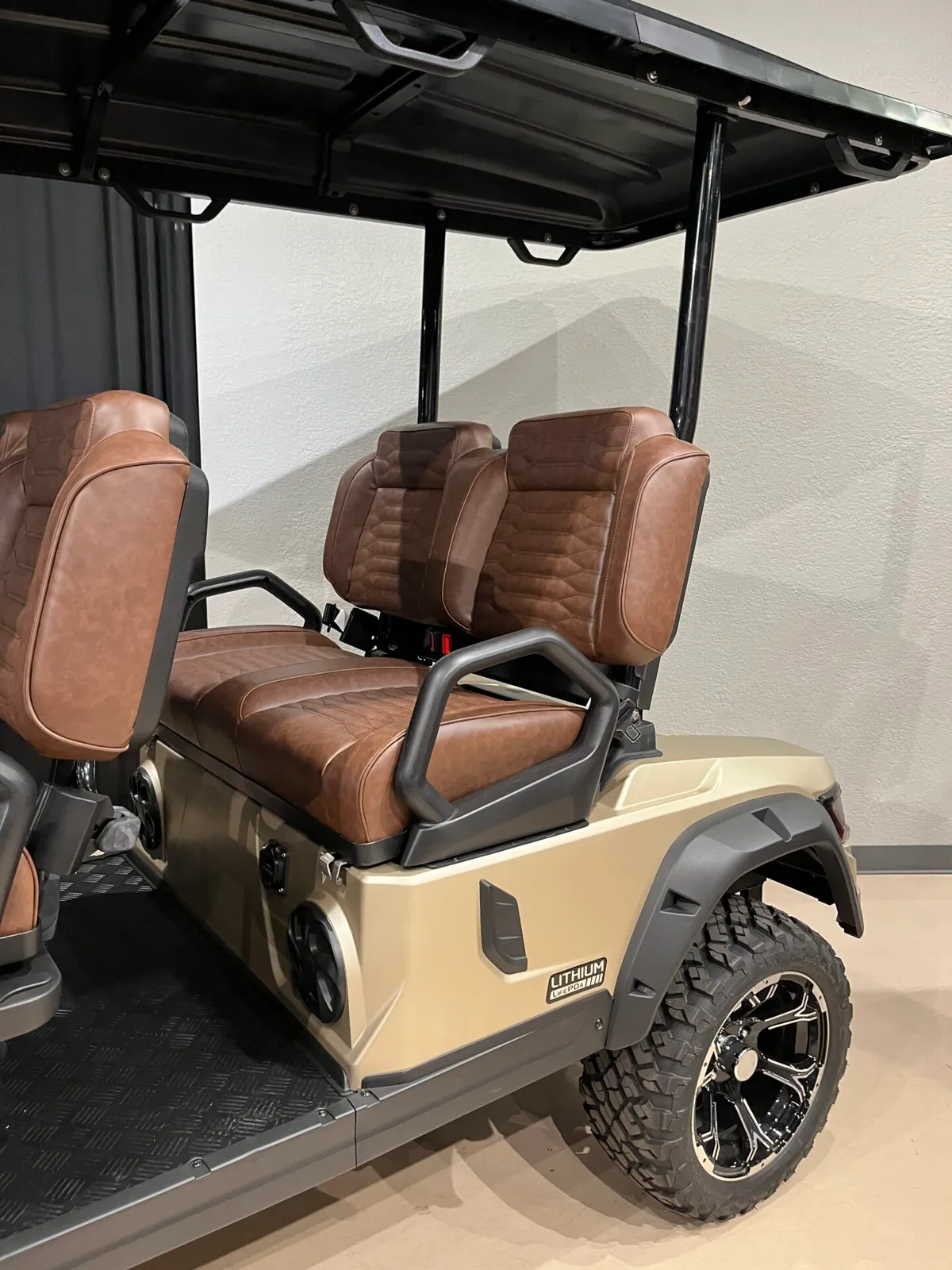 2026 Tara Summit Air 4 Road AIR 4+0 LIFTED WITH REARVIEW MIRROR, LED SIDE MIRRORS, AND REAR COLLAPSIBLE STORAGE photo 11