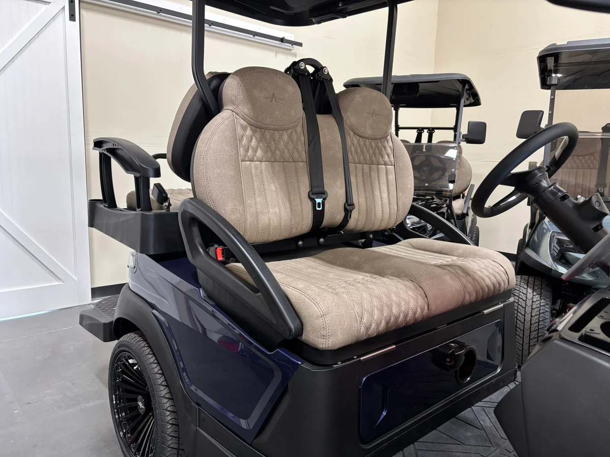 2026 Atlas 4P-N W105 Golf Cart Apple Car Play photo 6