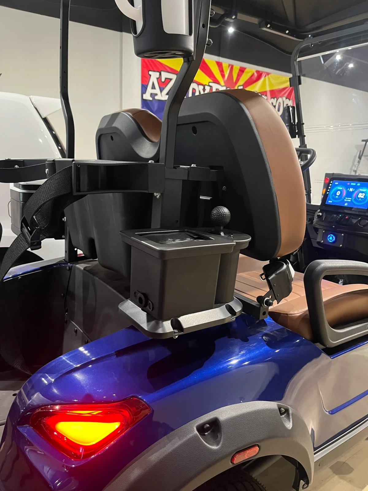 2026 Solana G WITH APPLE CARPLAY, GOLF ACCESSORIES, AND CUSTOM WHEELS AND TIRES photo 13