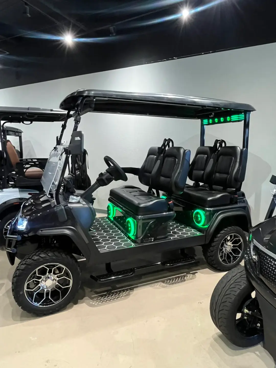 2027 Evolution D5 Maverick 4 PLUS WITH CUSTOM FLOORING, PHONE SLOT, AND MIRROR, AND MORE! photo 2