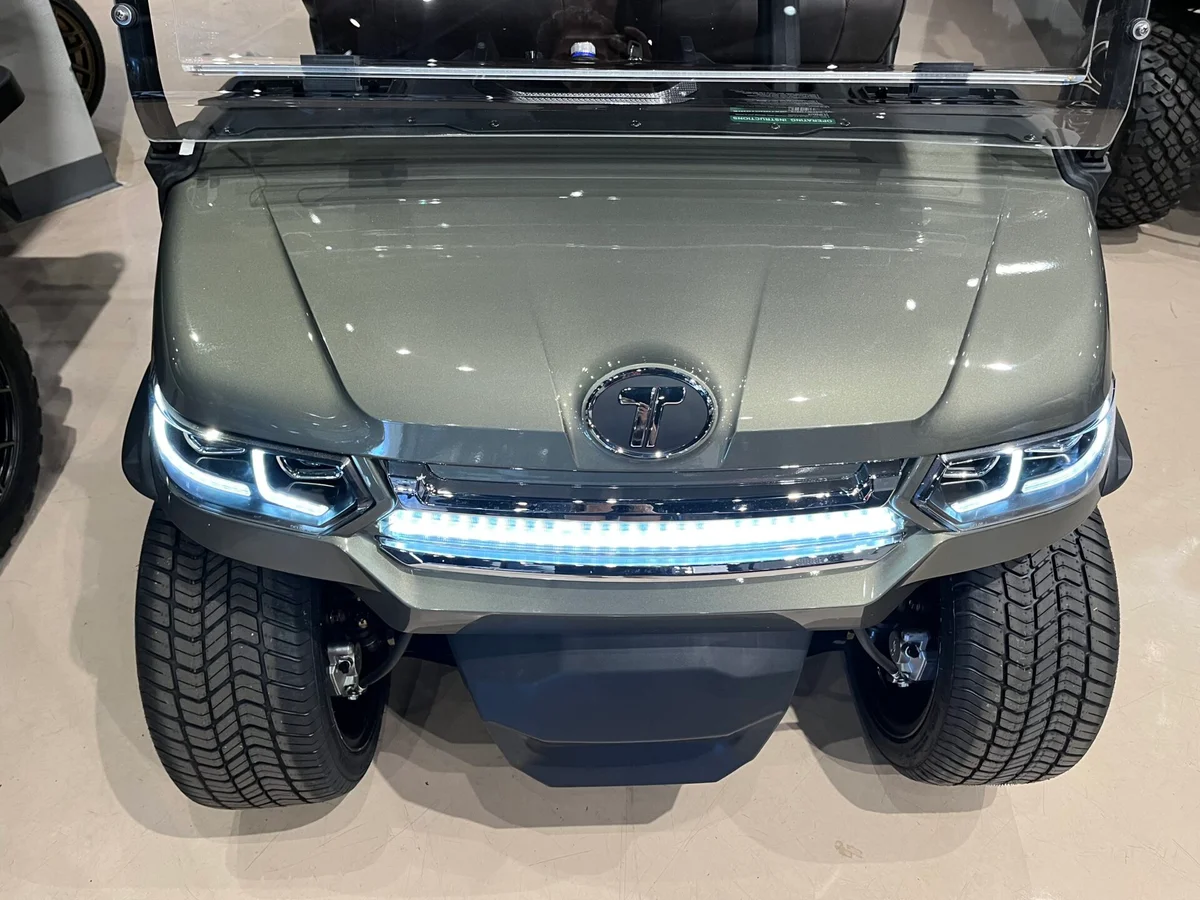 2026 Tara Summit Air 4 Road AIR 4 ROAD WITH LITHIUM ION BATTERY, GOLF BAG ATTACHMENT, AND LED LIGHTS photo 10