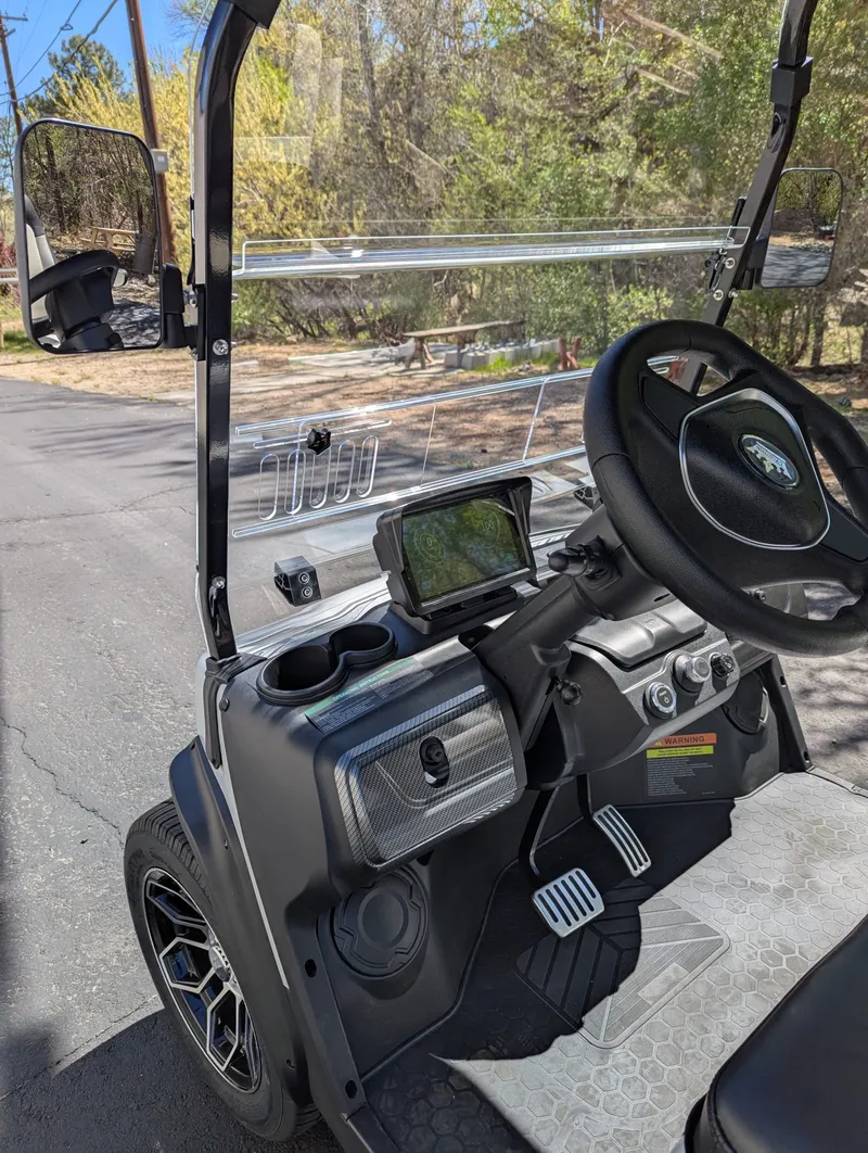 2025 Evolution D5 Ranger 4 Plus -- Test Drive Today! -- Financing Easily Available! photo 9