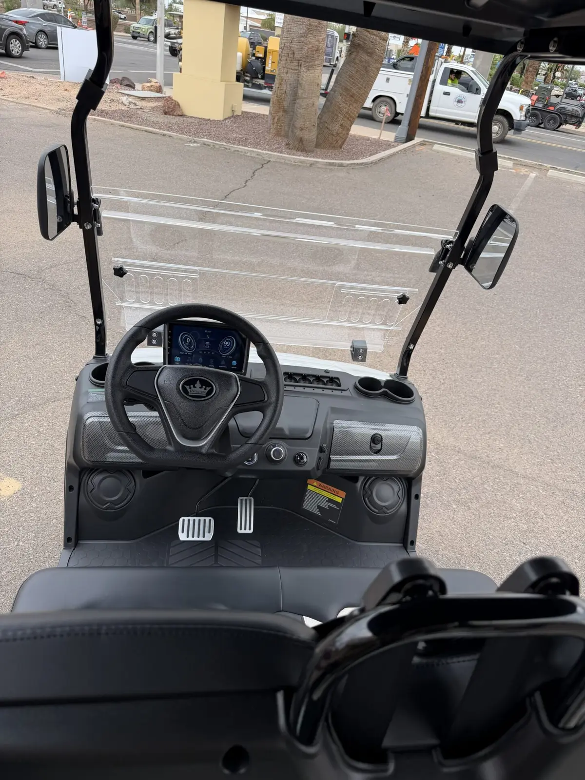 2027 Evolution D5 Maverick 4 Plus Apple Carplay, Automatic Parking Brake and more! photo 4